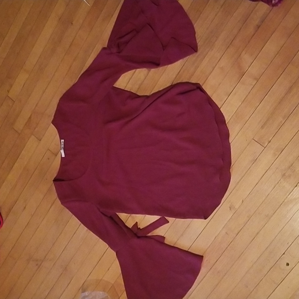 Ladies bell bottom sleeve top